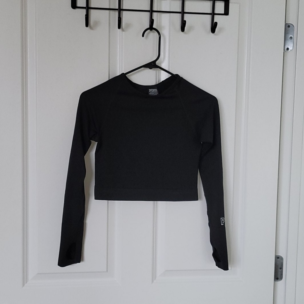 Victoria's Secret PINK Long Sleeve workout crop